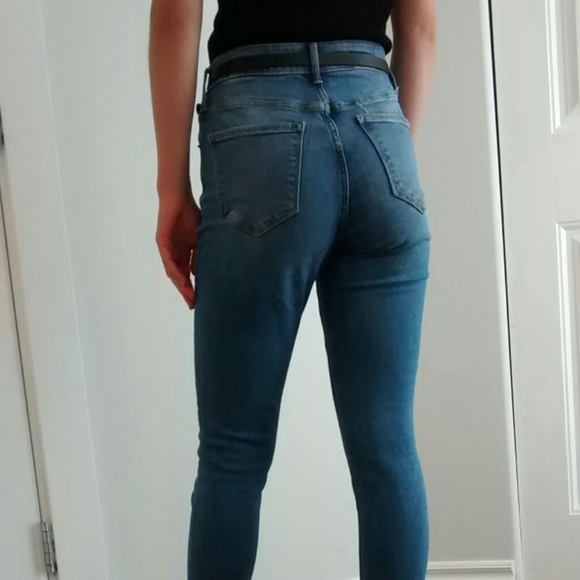 Old Navy skinny jeans. - Picture 2 of 2